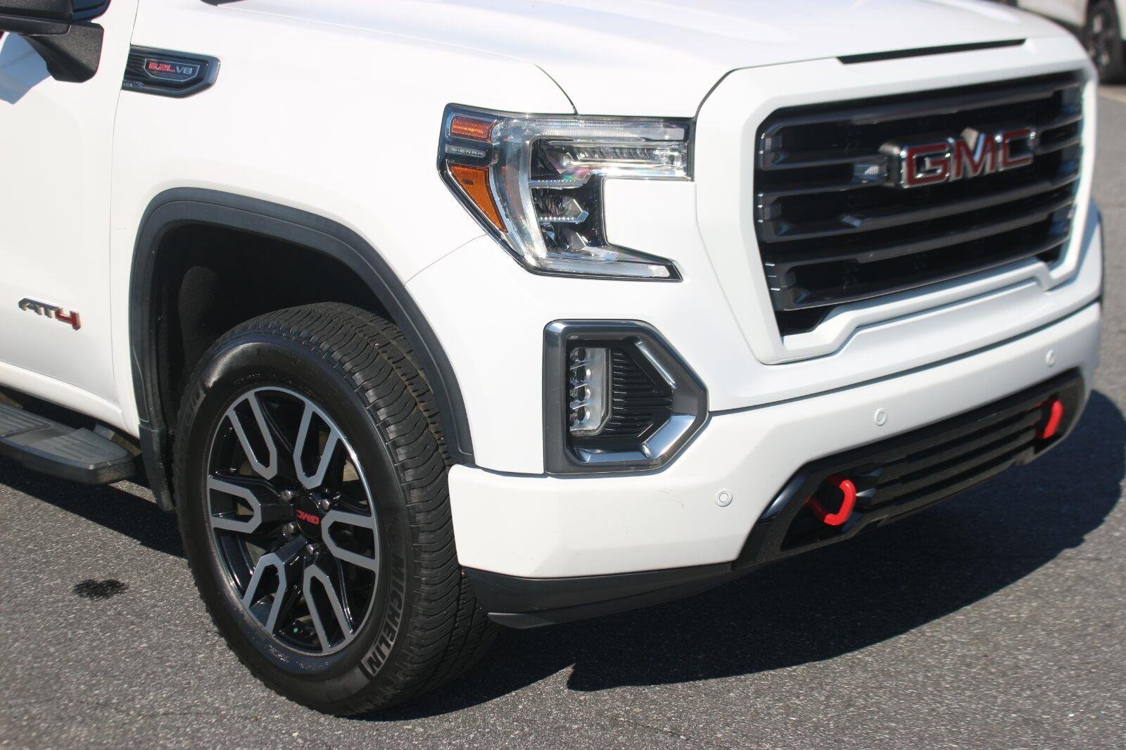 Used 2019 SUMMIT WHITE GMC AT4 image 9
