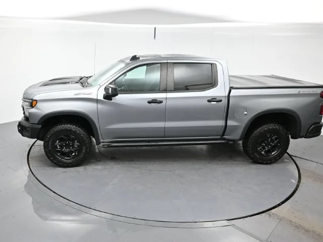 Used 2023 STERLING GRAY METALLIC Chevrolet ZR2 image 35