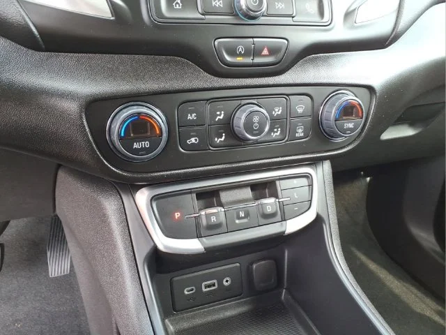 Used 2024 Red GMC SLE image 26