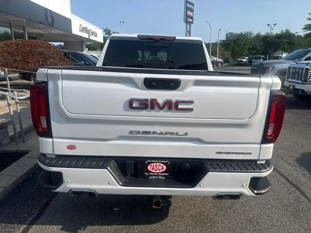 Used 2024 White GMC Denali image 9