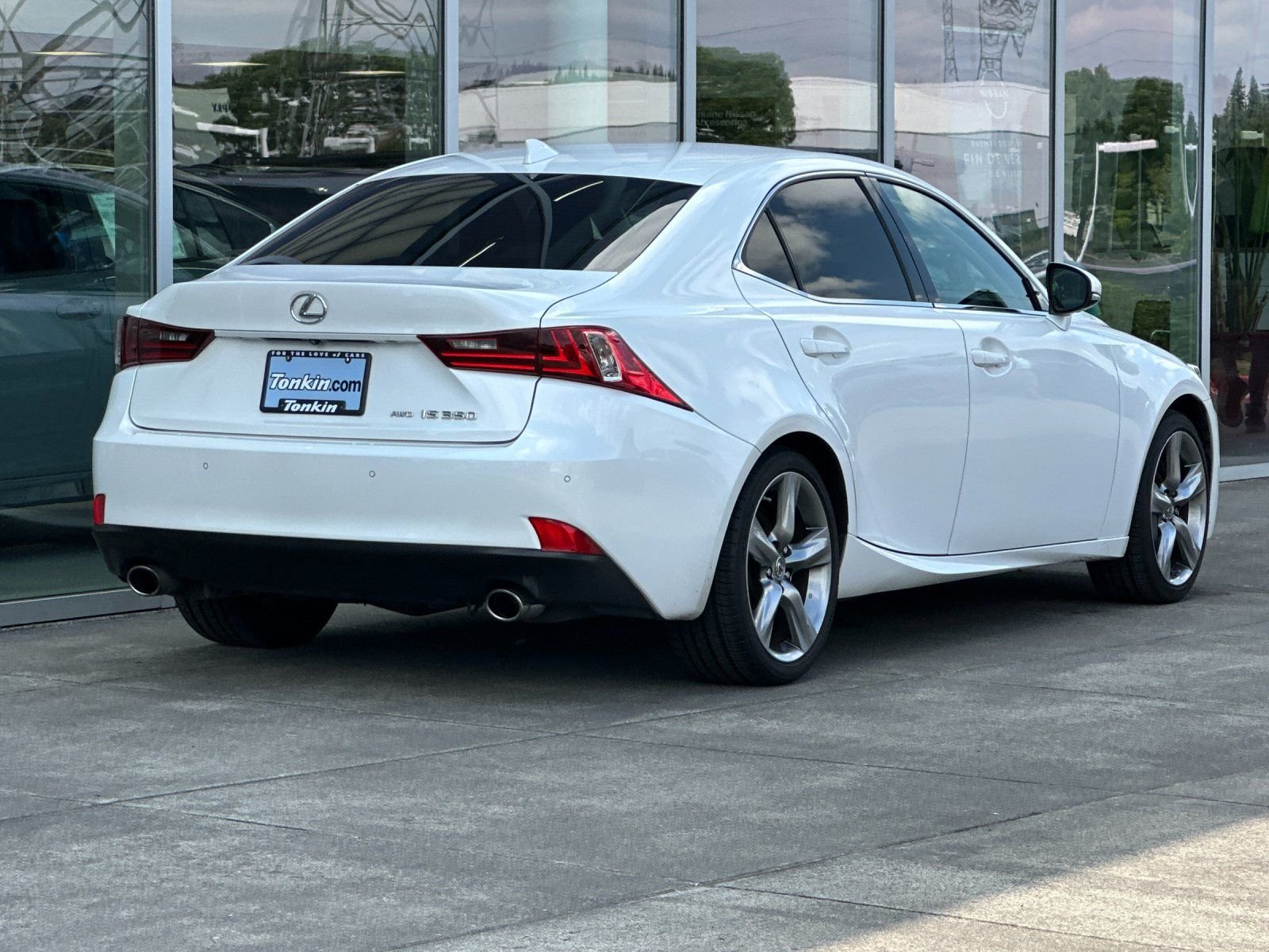 Used 2015 Ultra White Lexus 350 image 3