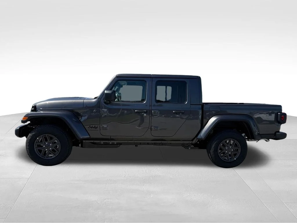 New 2026 Granite Crystal Metallic Clear-Coat Exterior Paint Jeep Sport S image 2