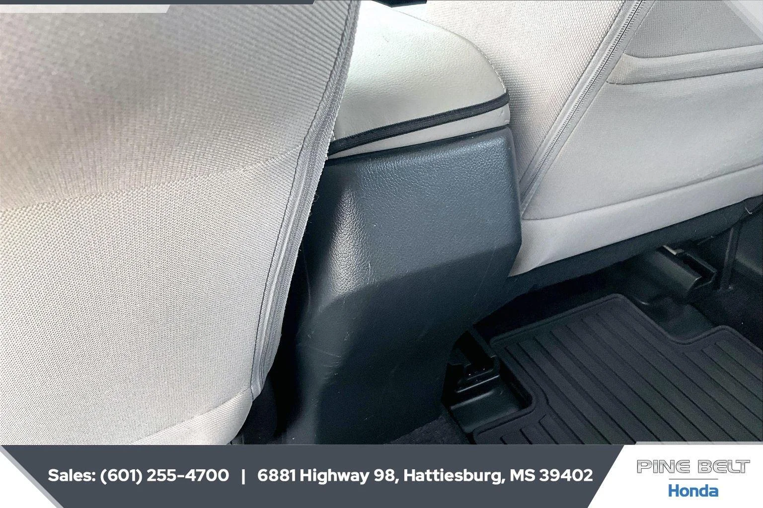 Used 2018 Crystal White Pearl Subaru Premium image 24