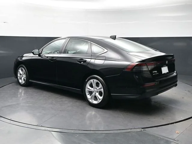 Used 2025 Black Honda LX image 4