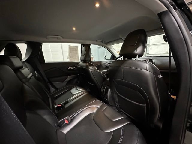 2019 Jeep Cherokee Latitude Plus - Photo 16