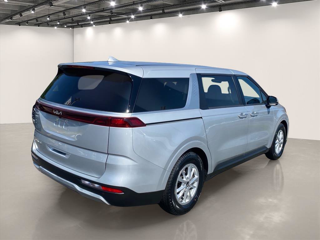 Used 2022 Silky Silver Kia LXS image 8
