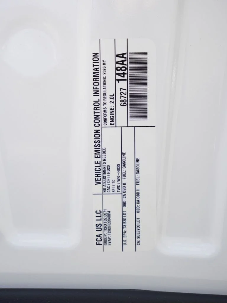 New 2026 Bright White Clear-Coat Exterior Paint Jeep Limited image 28