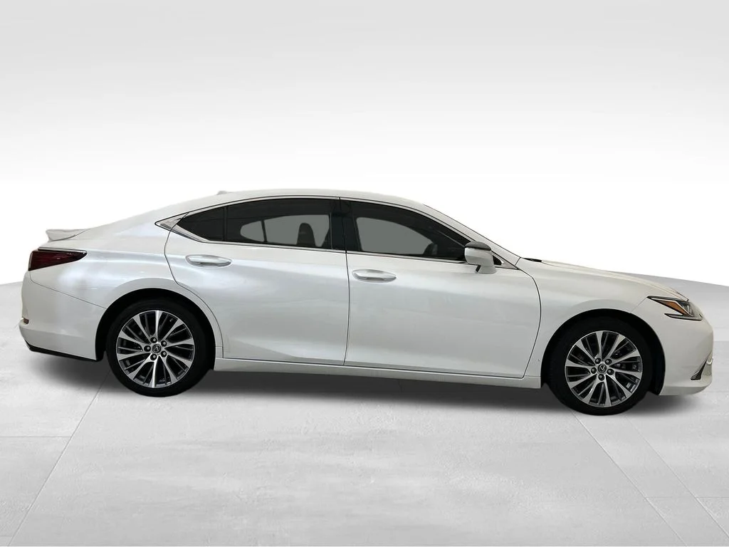 Used 2020 White Lexus 350 image 7