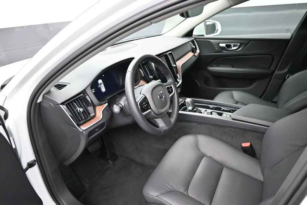 Certified Used 2026 Crystal White Volvo Plus image 10