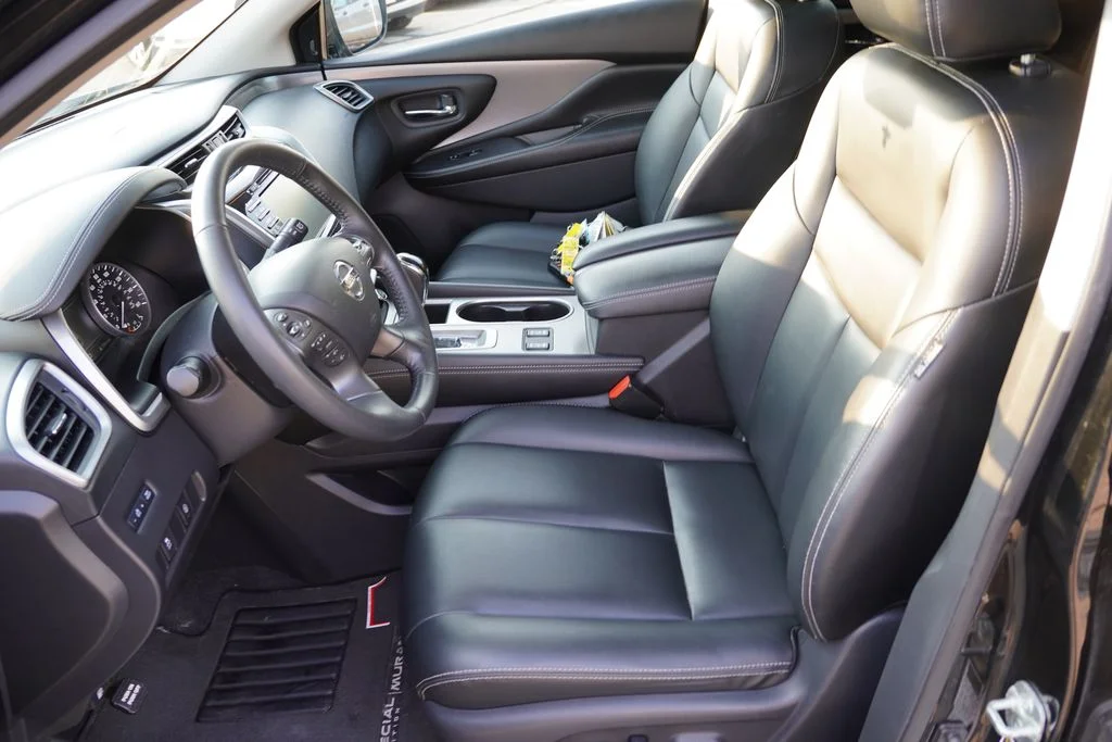 Used 2021 Magnetic Black Pearl Nissan SV image 4
