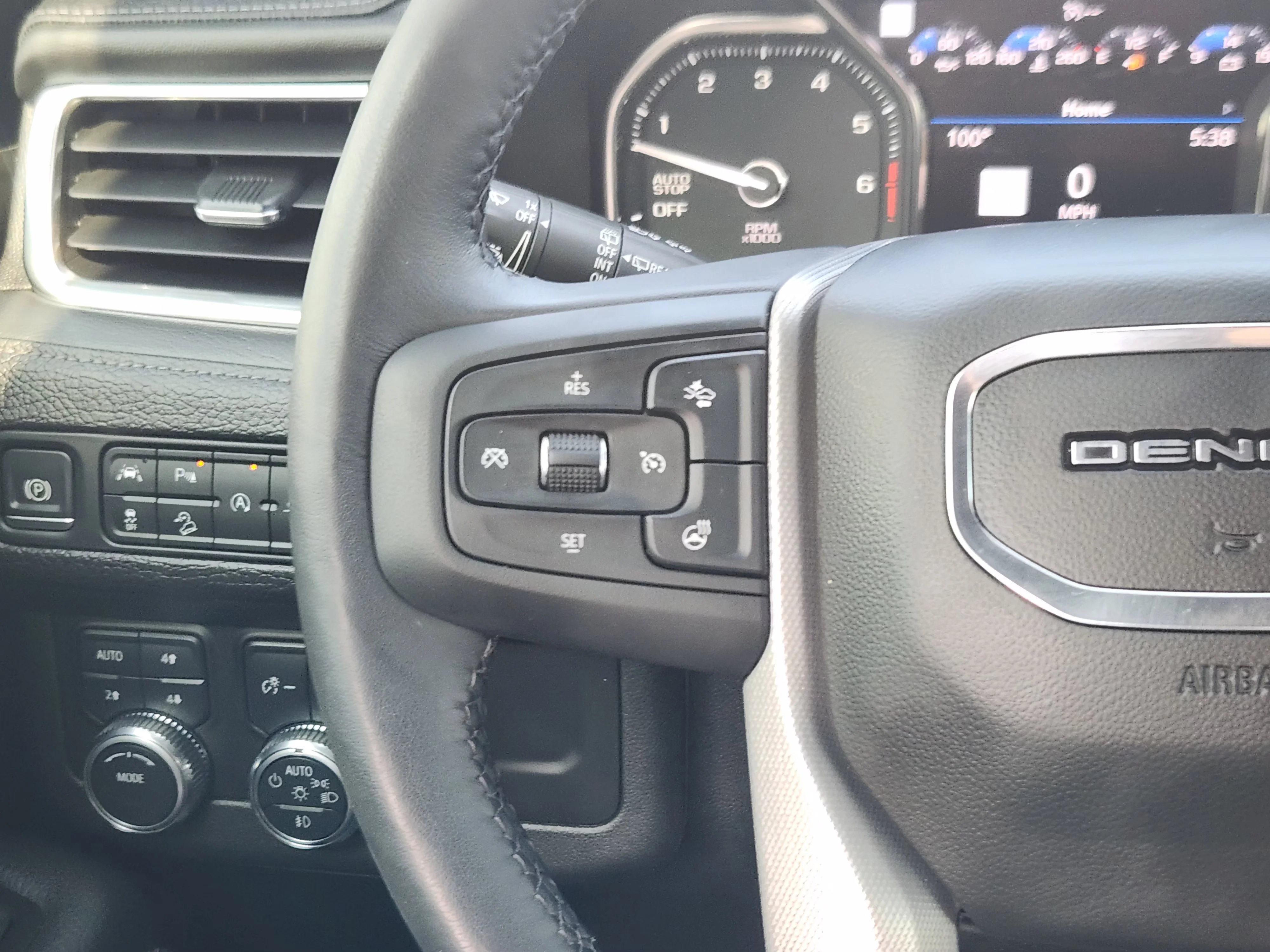 Used 2021 Onyx Black GMC Denali image 28