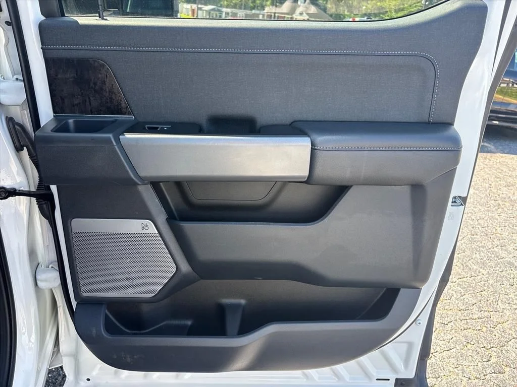 Used 2023 White Ford Lariat image 16