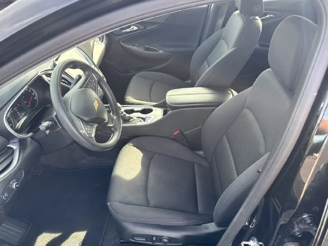 Used 2025 Mosaic Black Metallic Chevrolet 1LT image 11