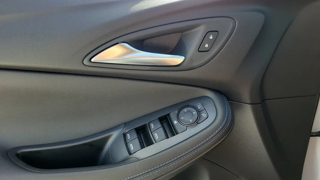 New 2026 Summit White Buick Sport Touring image 19