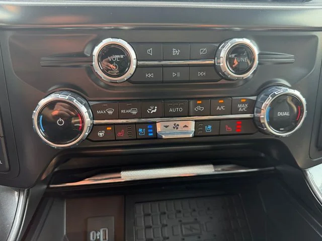 Used 2023 Blue Ford Tremor image 17
