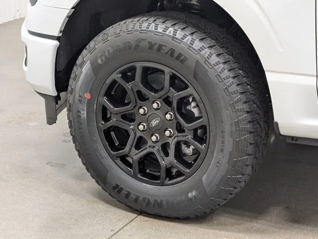 New 2026 Oxford White Ford STX® image 30