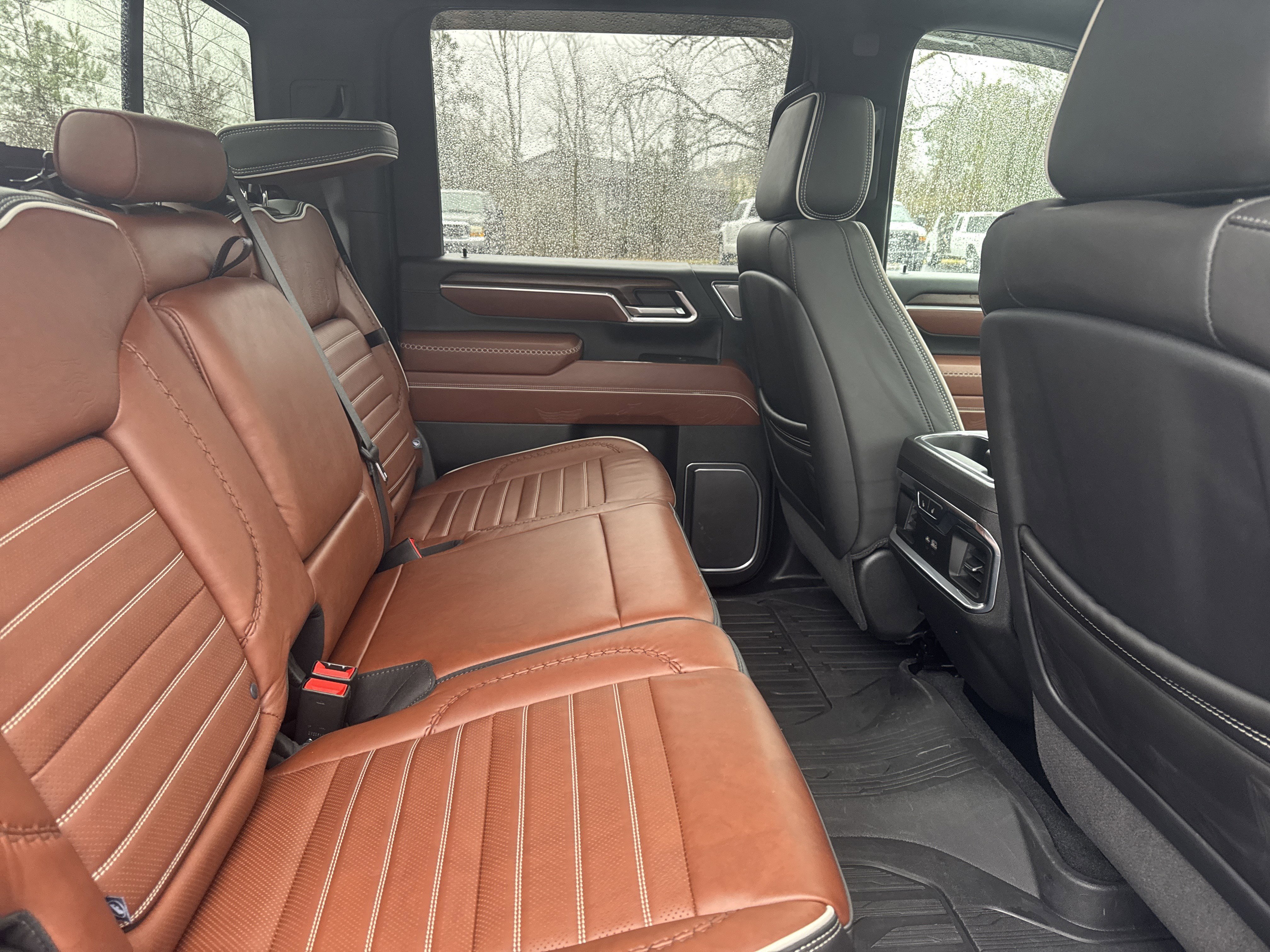 Used 2025 Sterling Metallic GMC Denali Ultimate image 32