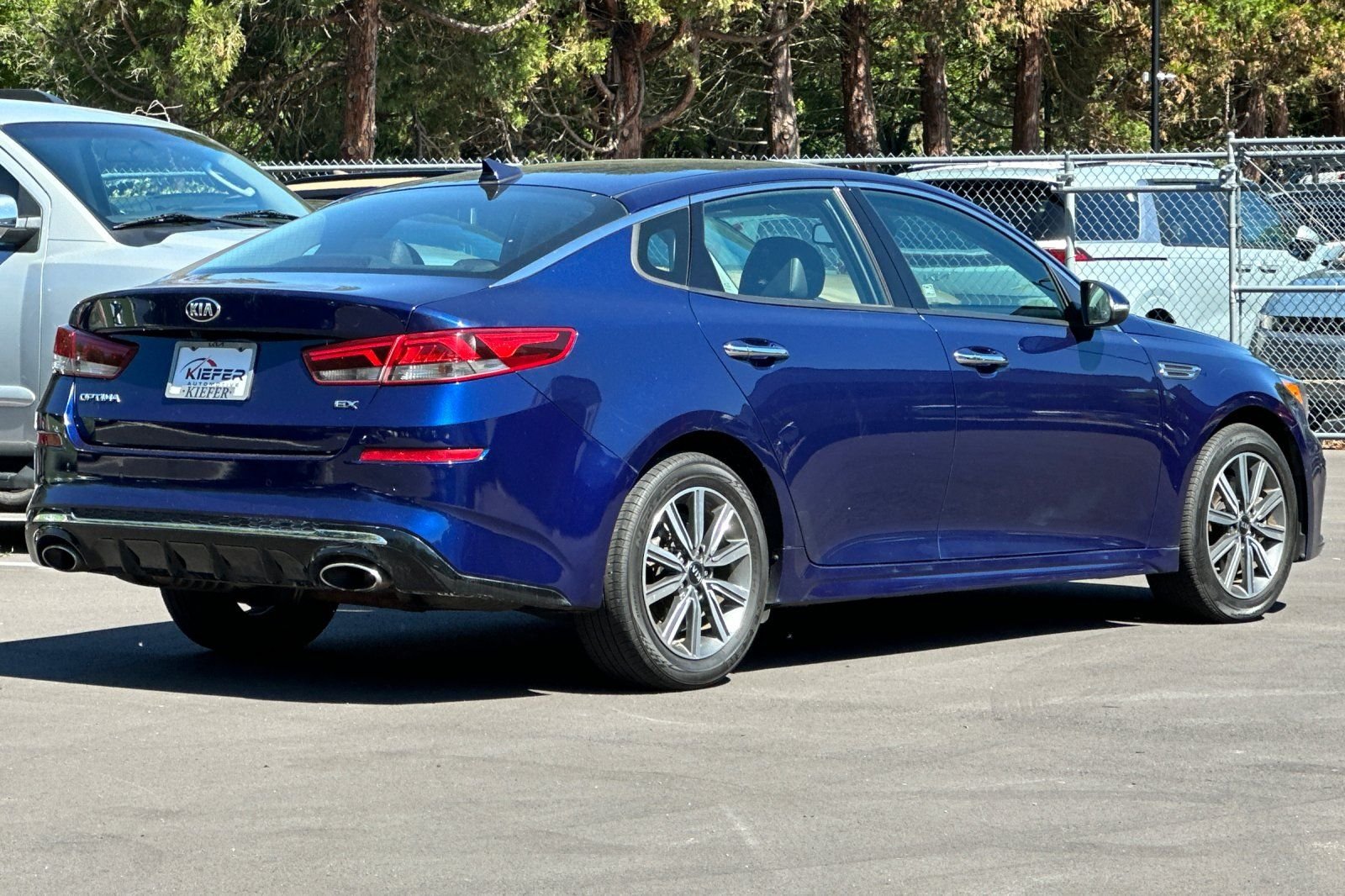 Used 2020 Blue Kia EX image 4