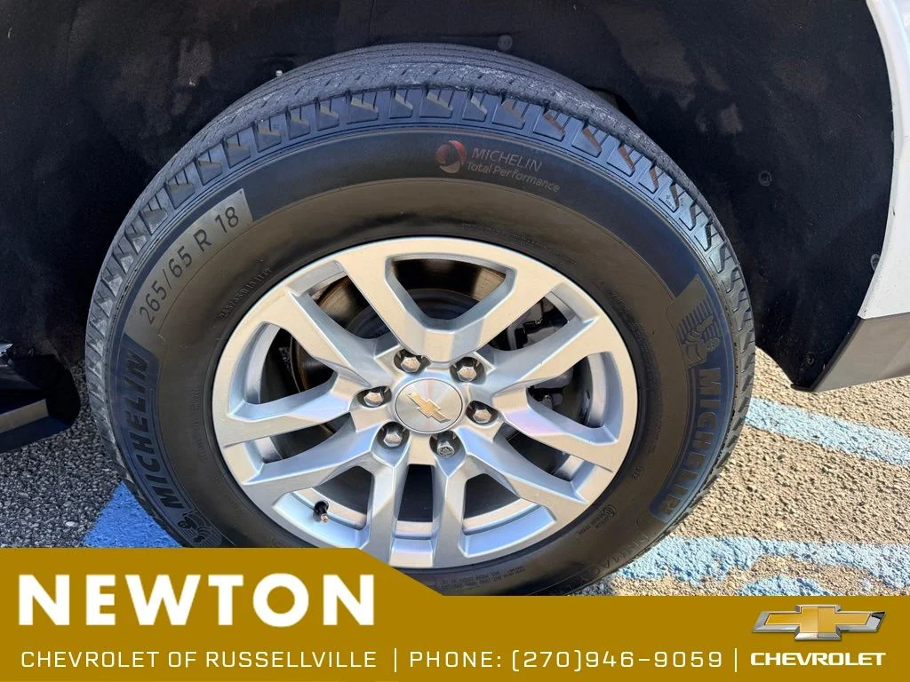 Used 2022 Summit White Chevrolet LT image 32