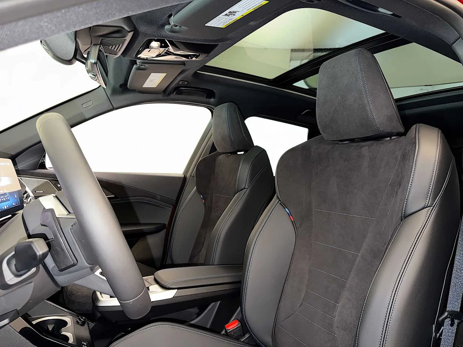2026 BMW X1 28i - Photo 19