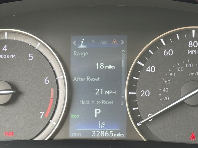 Used 2022 White Lexus 350 image 35