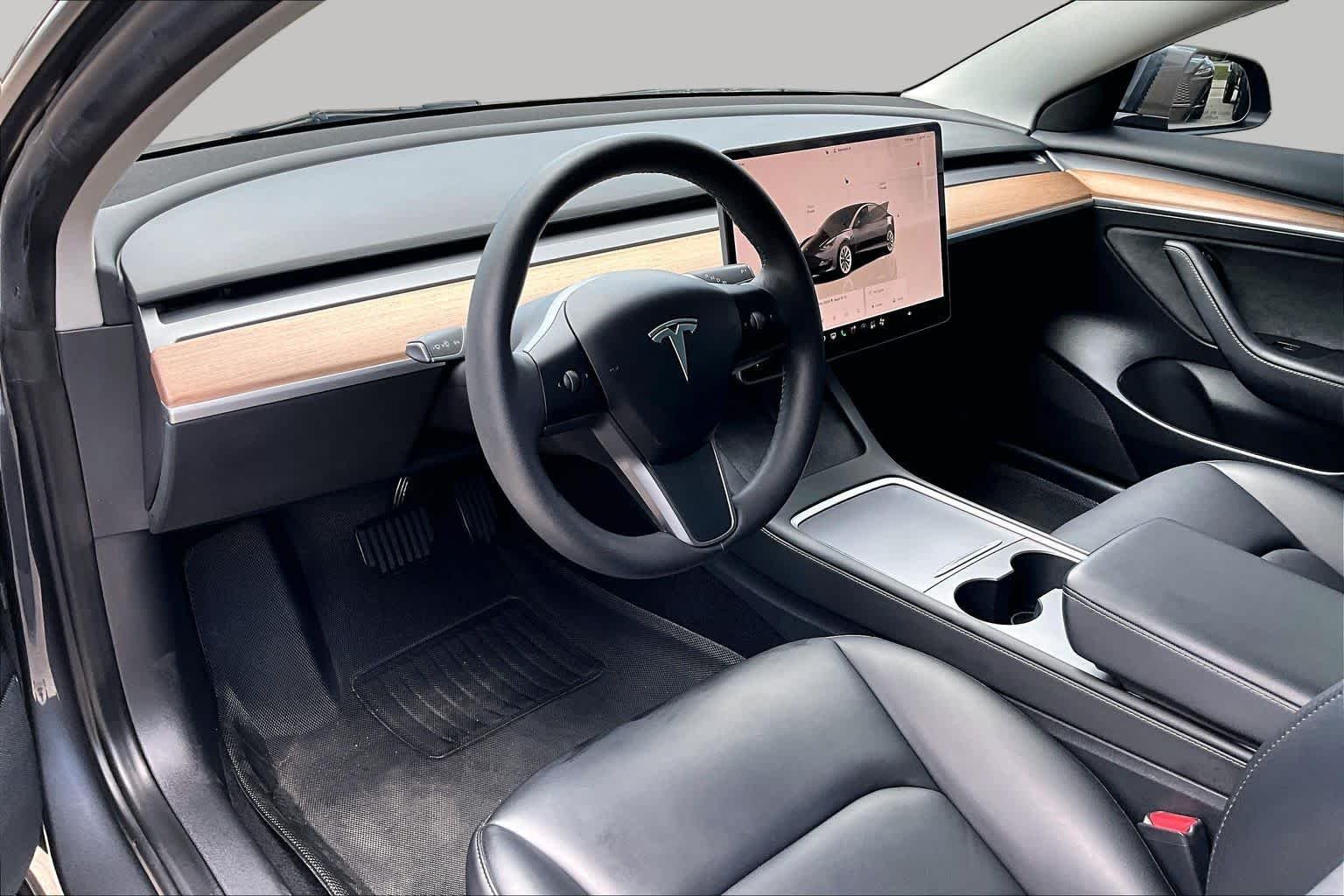 Used 2023 SOLID BLACK Tesla  image 16
