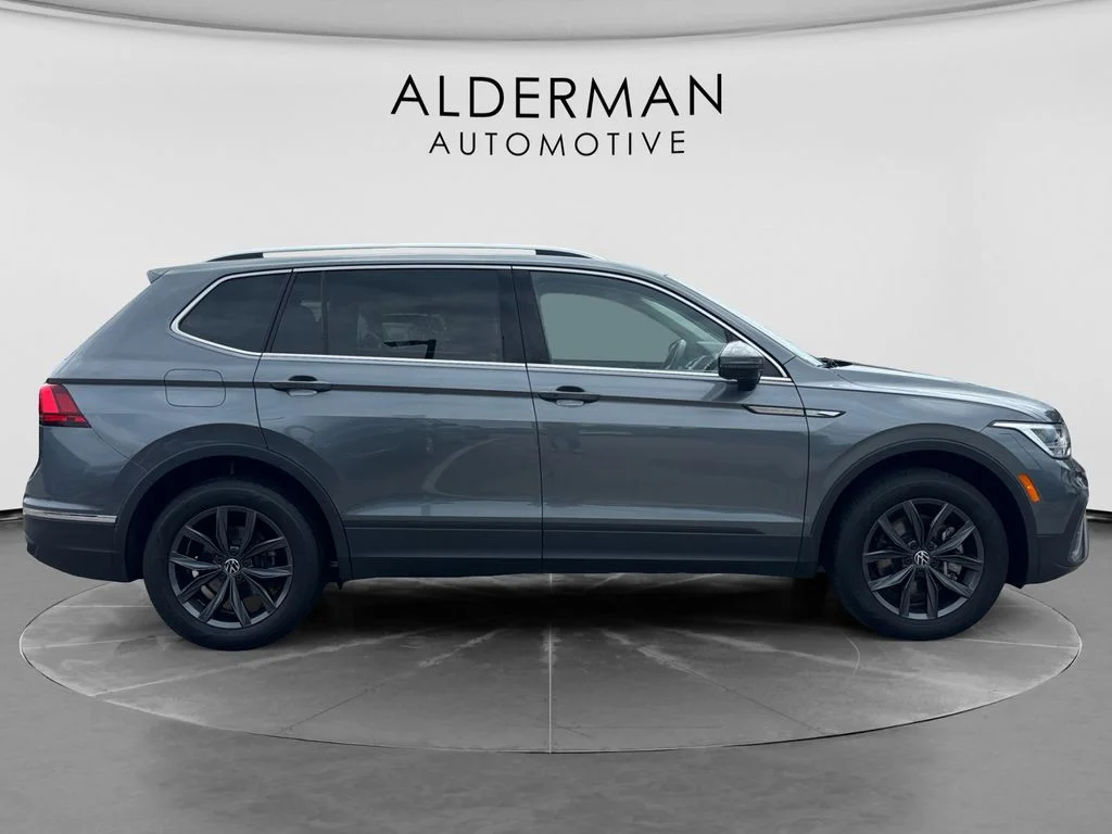 Used 2023 Gray Volkswagen 2.0T SE image 6