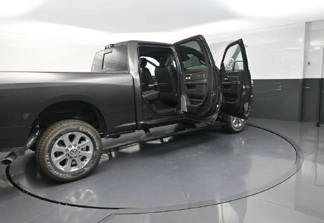 2026 RAM 2500 Laramie - Photo 36