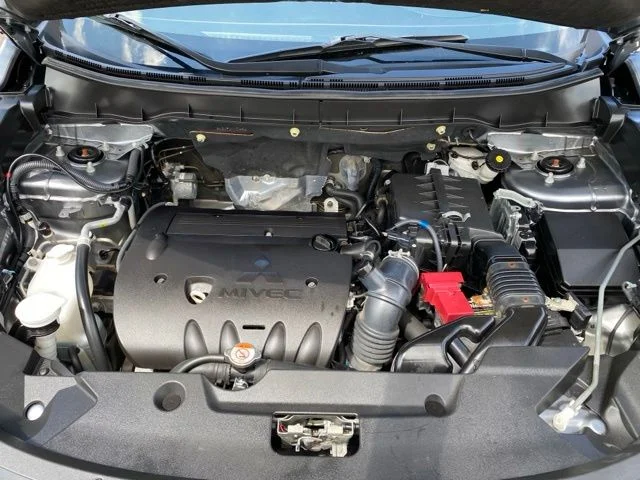 Used 2023 Silver Mitsubishi 2.0 ES image 22
