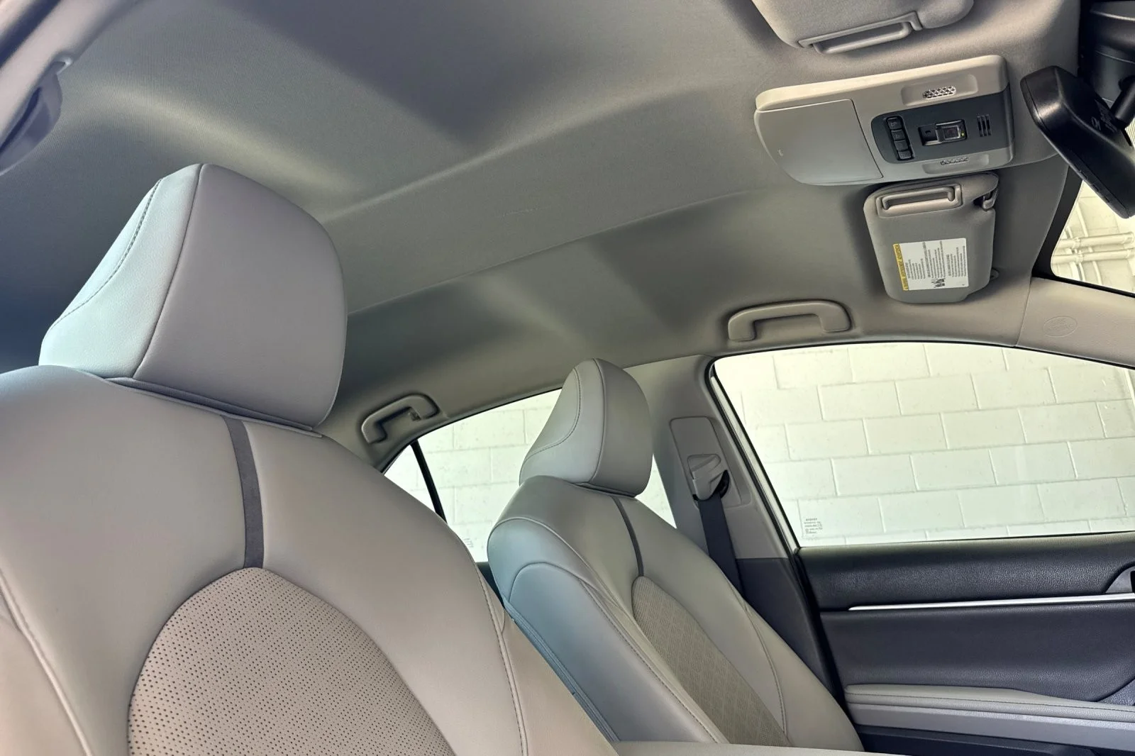 Certified Used 2022 CELESTIAL SILVER MET Toyota Hybrid XSE image 15