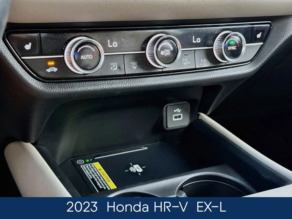 Used 2023  Honda EX-L image 33