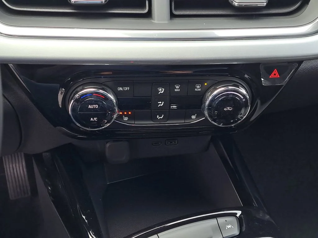 2026 Chevrolet Trax LT - Photo 13