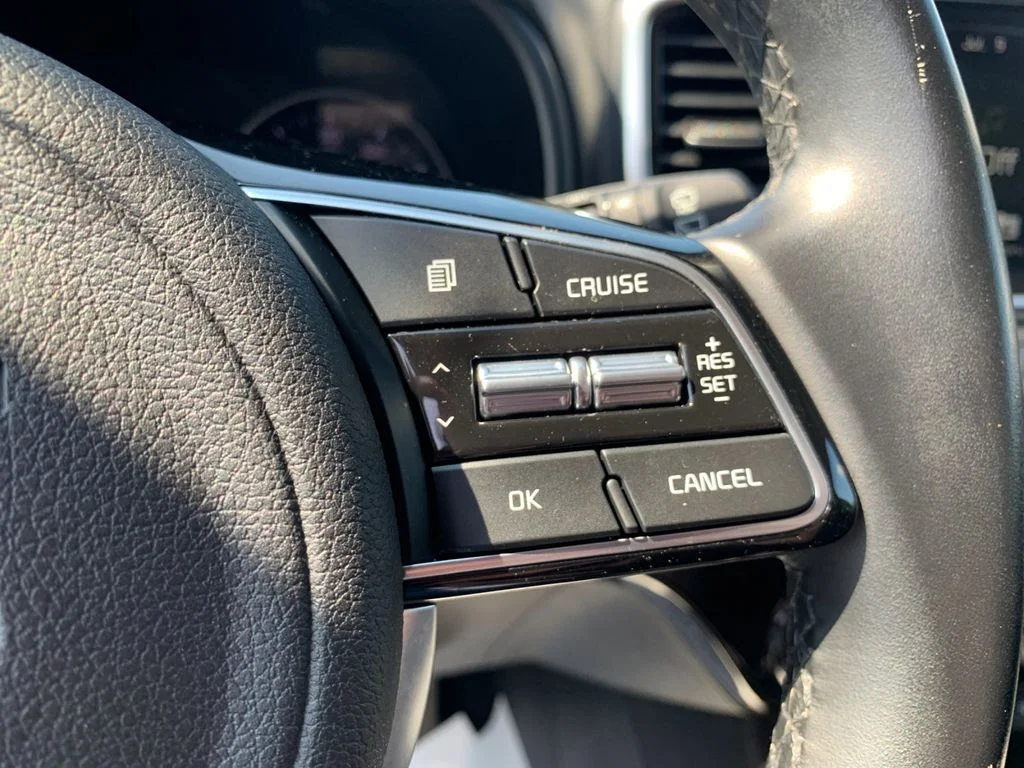 Used 2021 Blue Kia EX image 27
