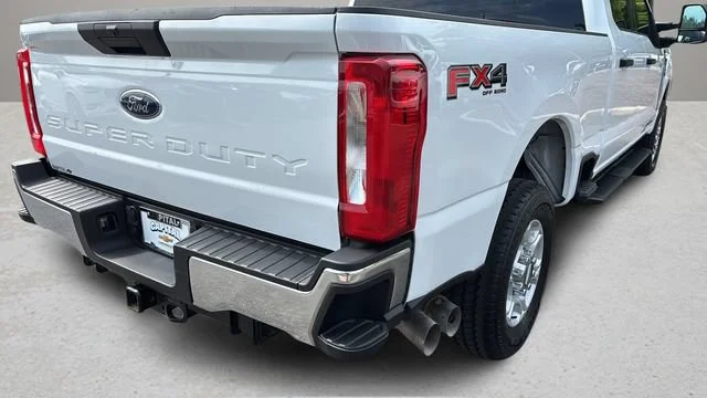 Used 2025  Ford XL image 35