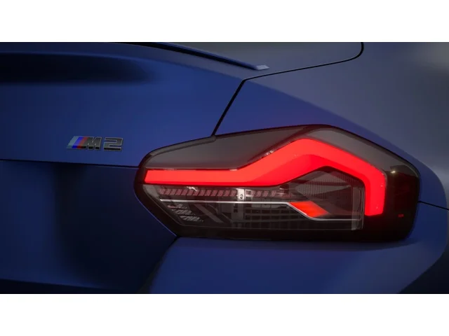 New 2027 Frozen Portimao Blue II Metallic BMW M image 8
