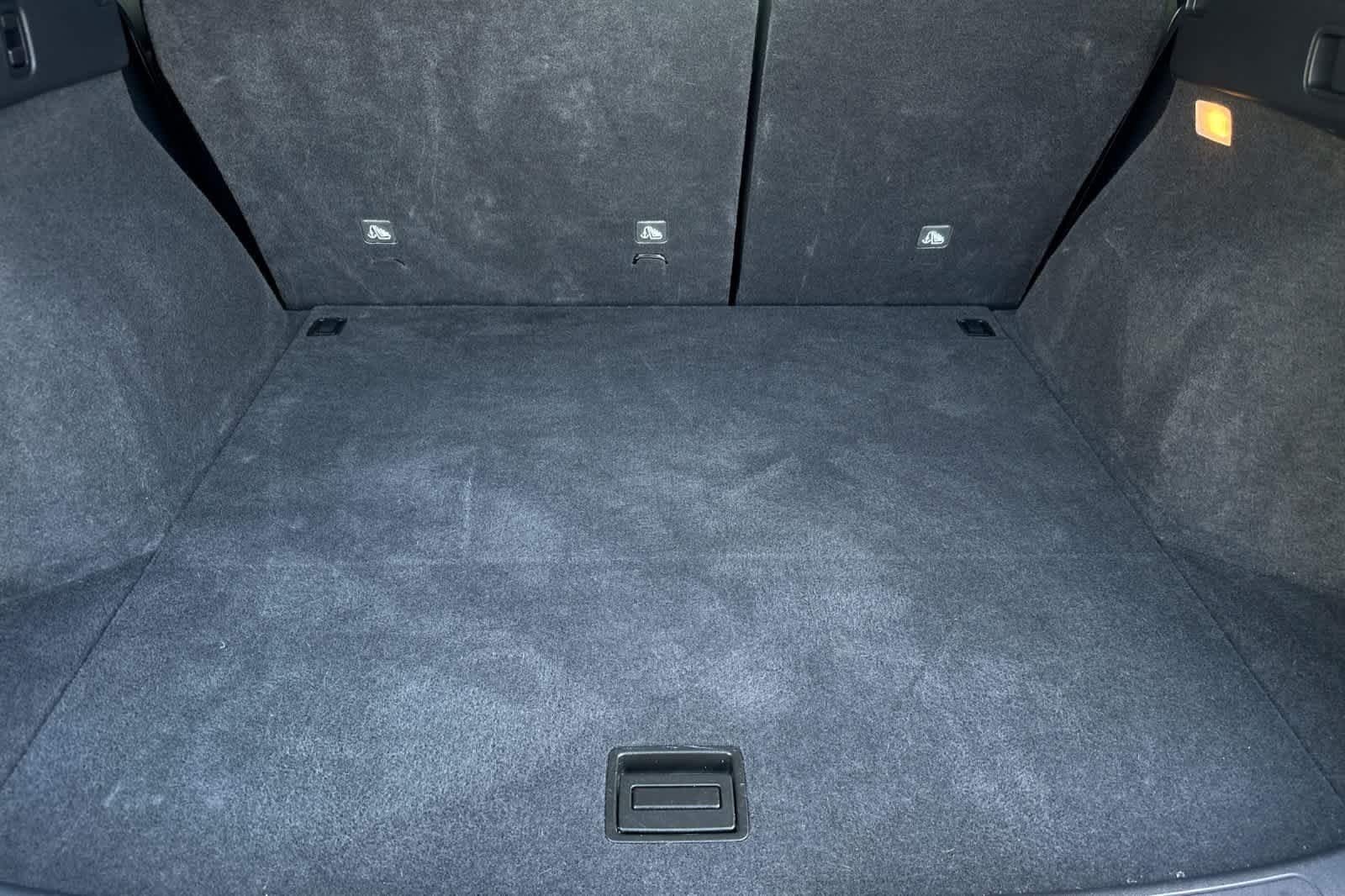 Used 2022 Graphite Shadow INFINITI LUXE image 16