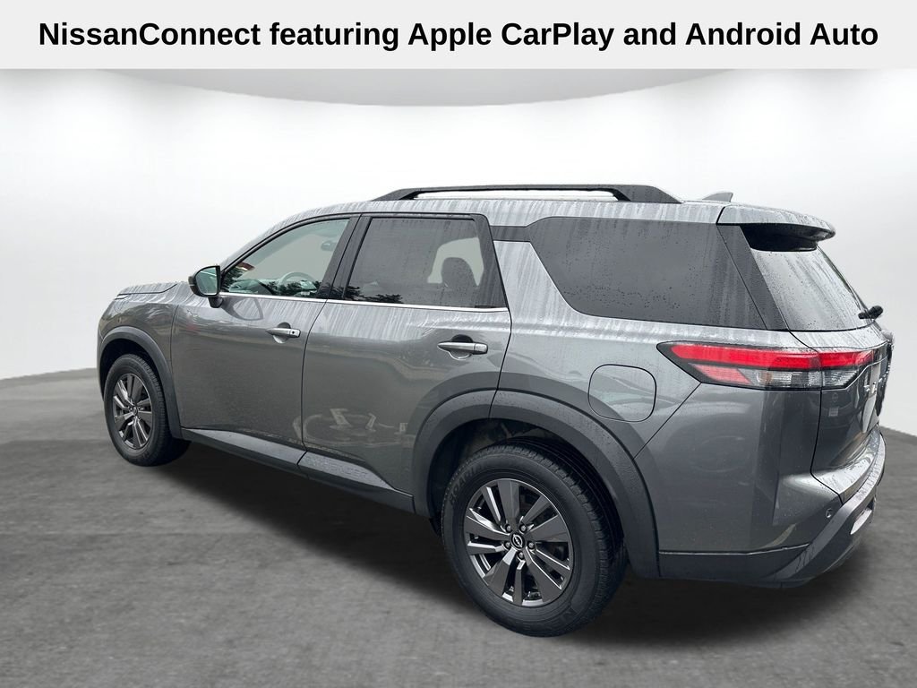 Used 2022 Gray Nissan SV image 9