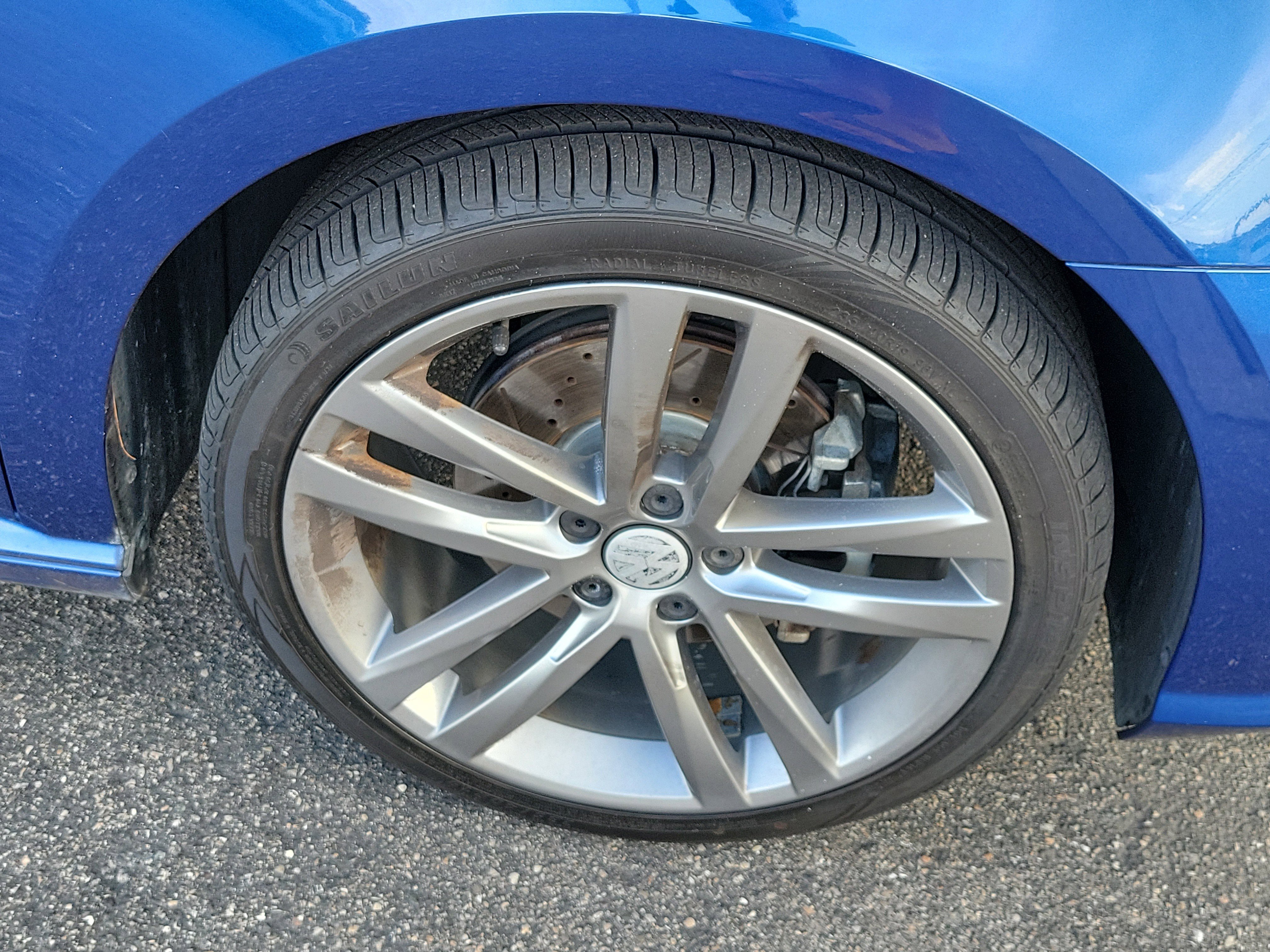 Used 2017 Reef Blue Metallic Volkswagen R-Line w/Comfort Pkg image 7