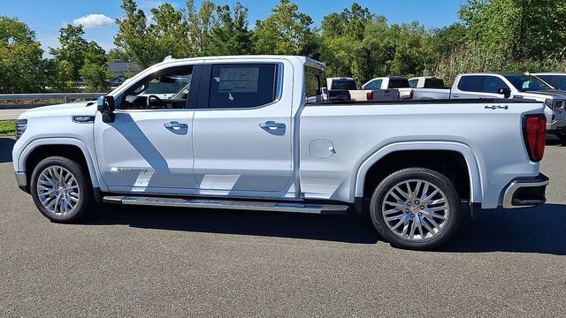 New 2026 Glacier White Tricoat GMC SLT image 7