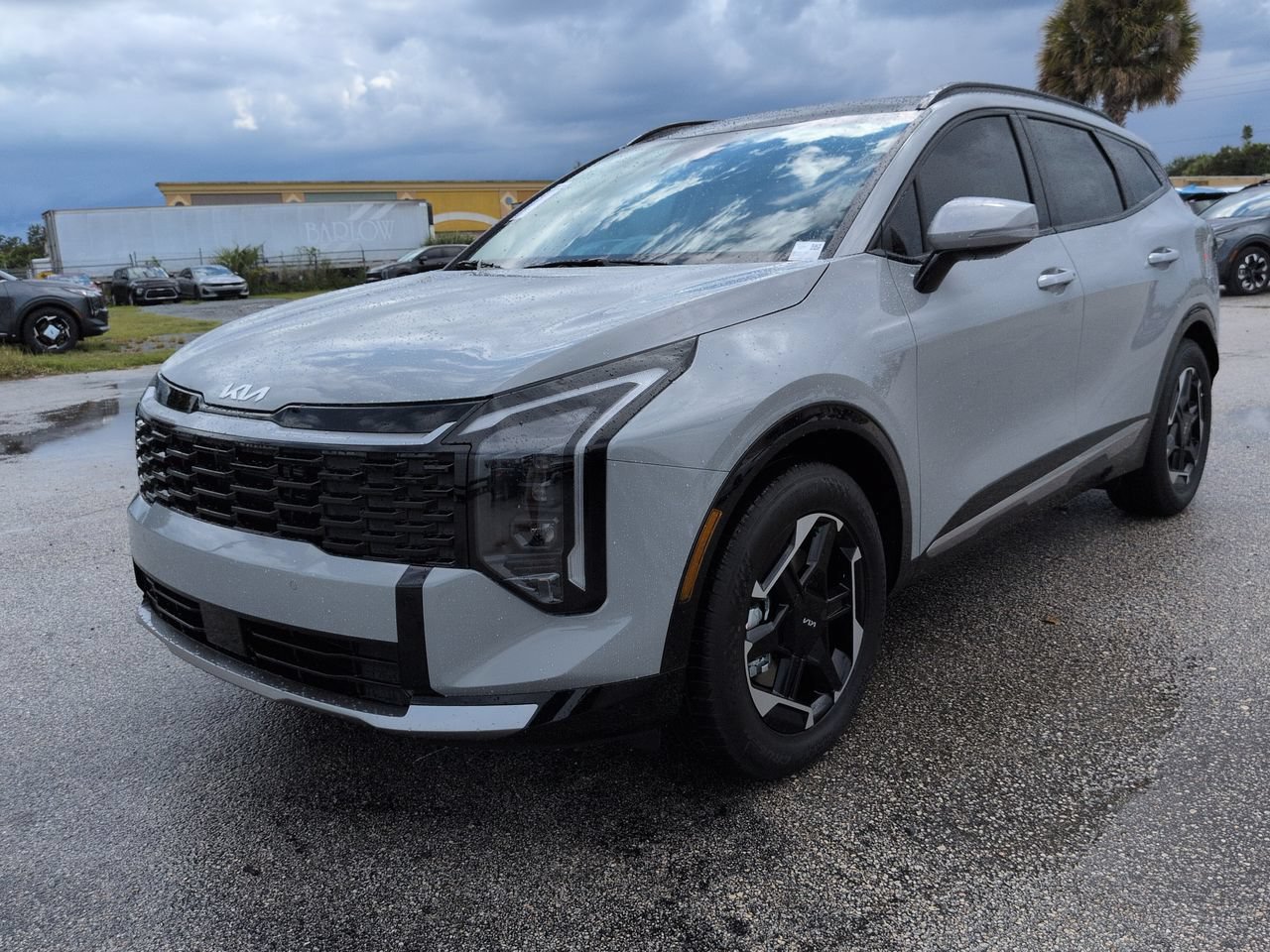 New 2027 Wolf Gray Kia SX image 8