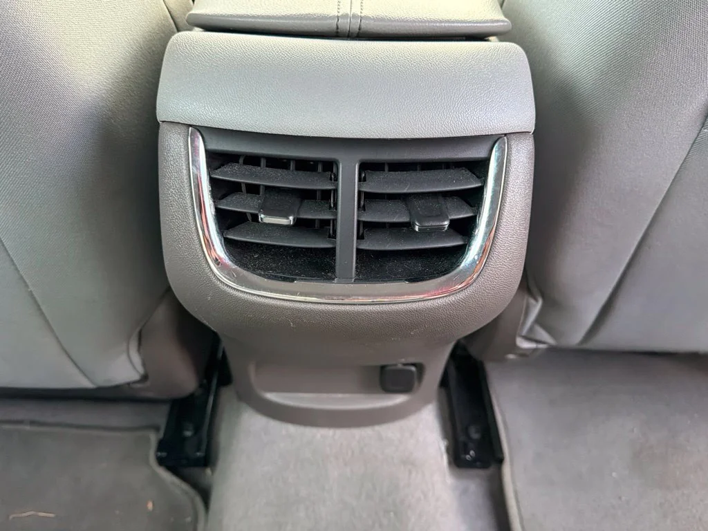 Used 2024 Summit White Chevrolet LT image 24