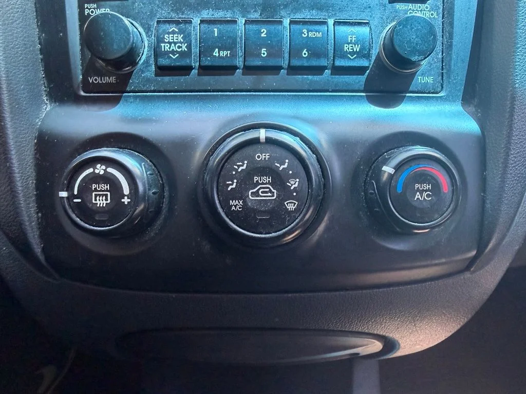 Used 2008 Blue Kia LX image 21