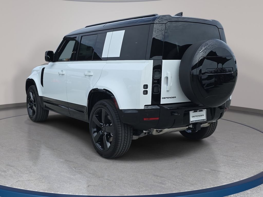 New 2026 Fuji White Land Rover X-Dynamic SE image 7