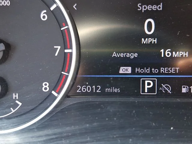 Used 2024 Red Nissan SR image 17