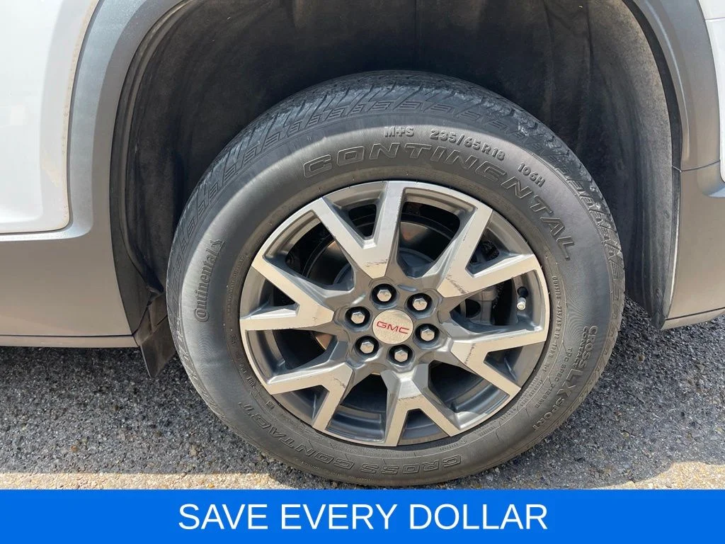 Used 2023 White GMC SLE image 26