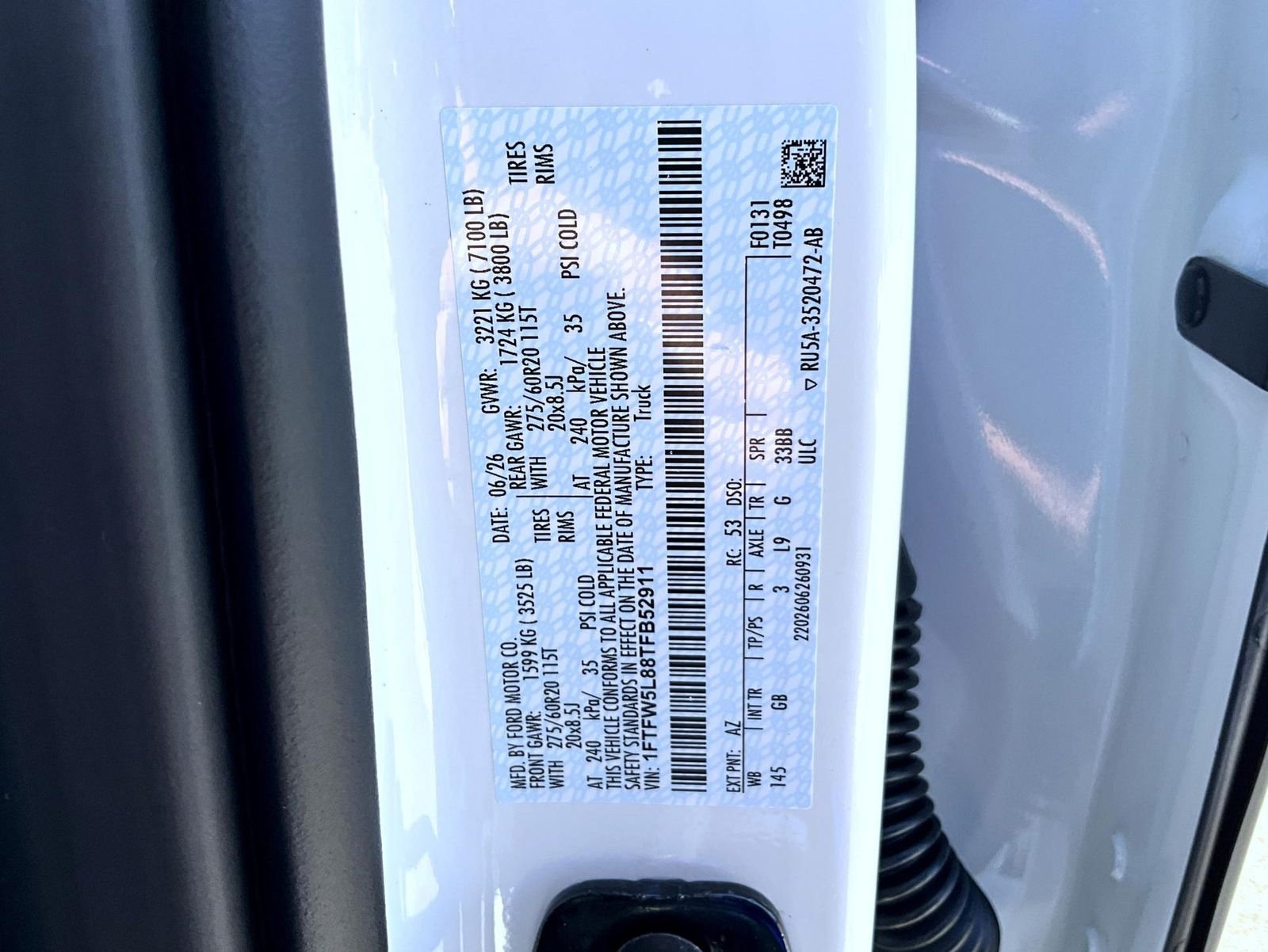 New 2026 Star White Metallic Tri-Coat Ford Lariat image 28