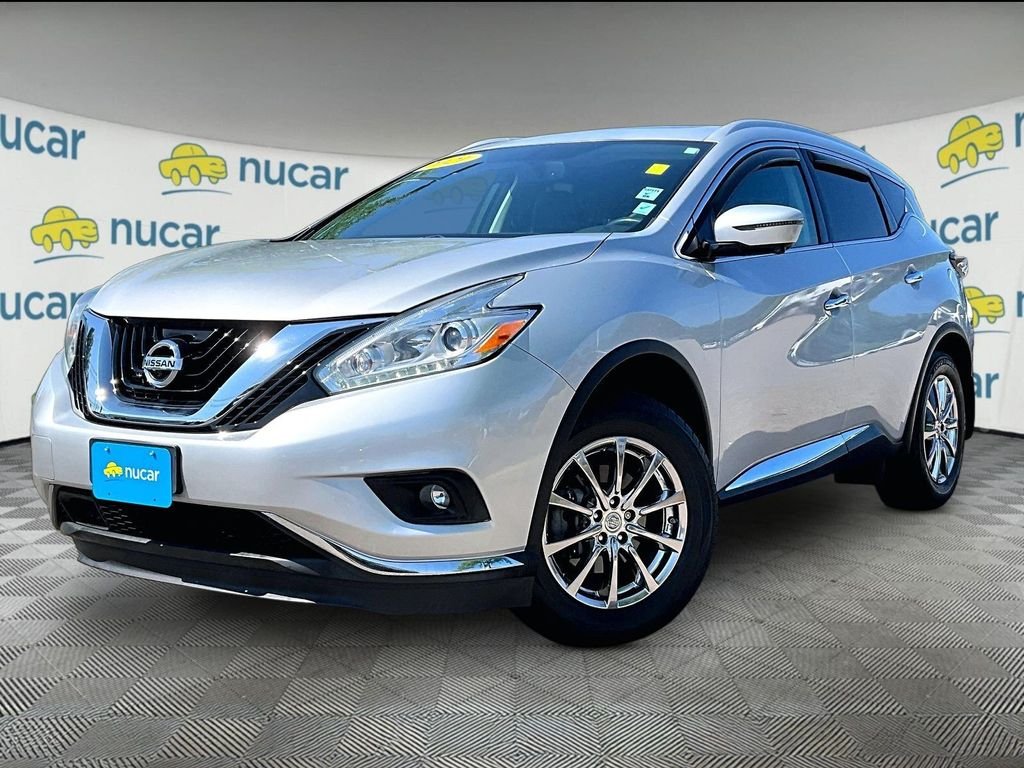 Used 2017 Silver Nissan SL image 3