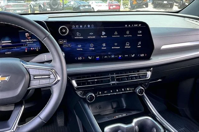 Used 2025 Blue Chevrolet LT image 9