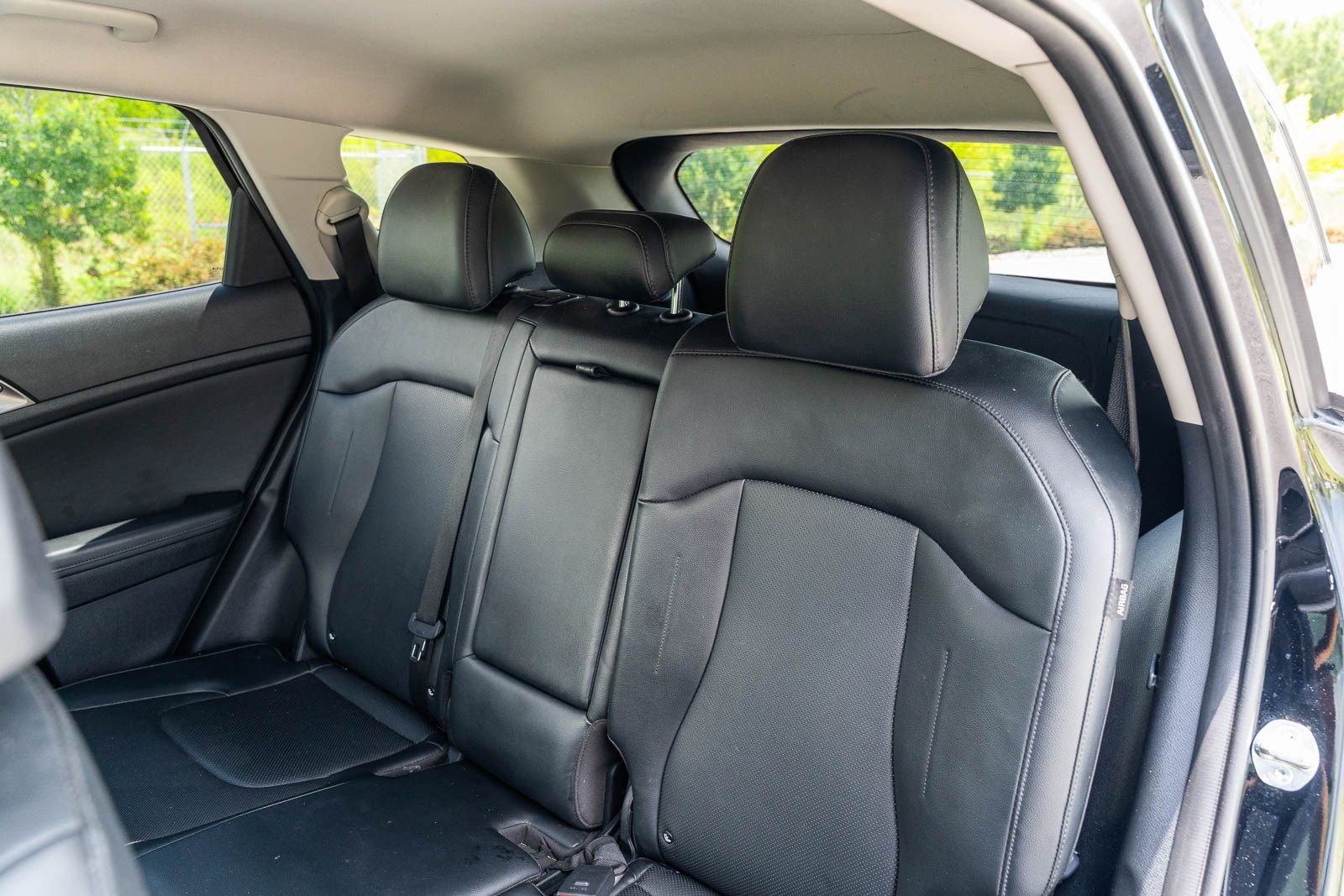 Used 2025 Black Kia EX image 17
