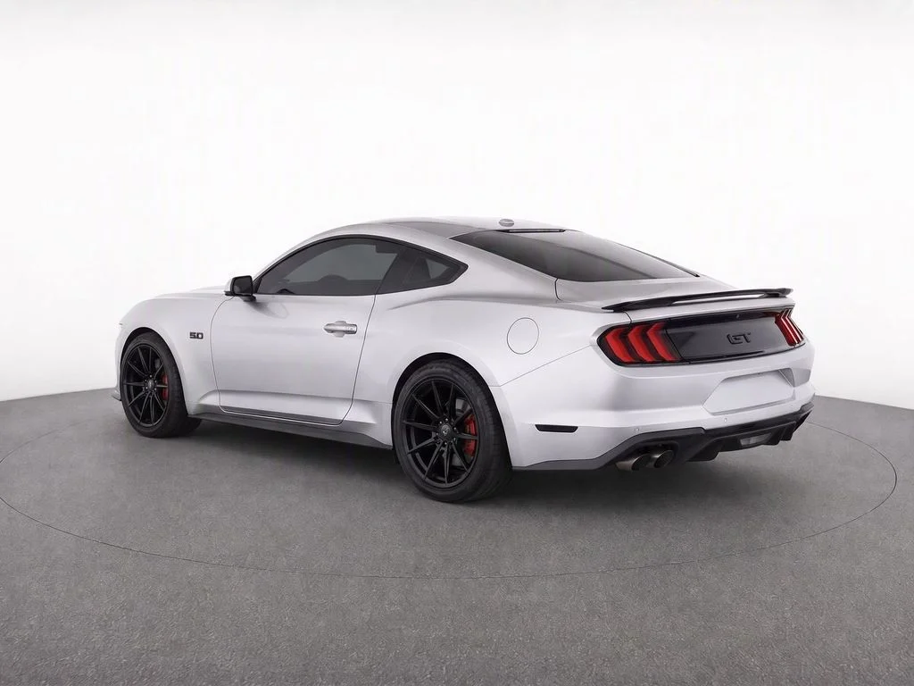 Used 2018 Silver Ford GT image 4
